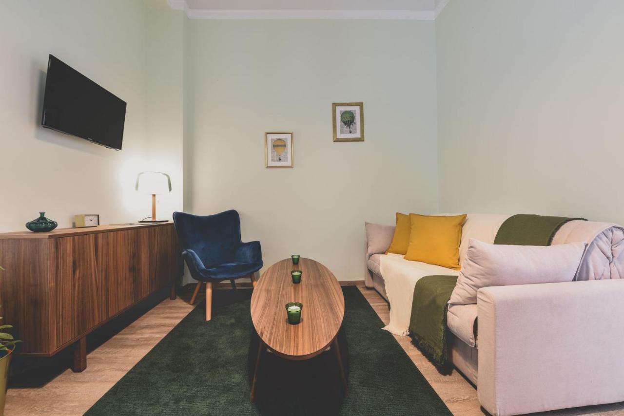 Neoclassical Apartment Near Acropolis - Livingstone Crystal Атина Екстериор снимка